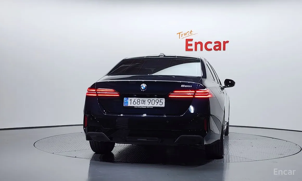 BMW 5 Series 2023 520i M Sport