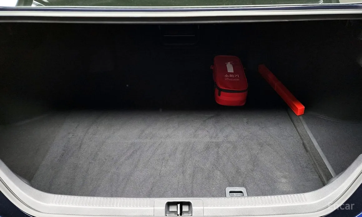 Toyota Camry 2024 2.5 XLE Premium Hybrid