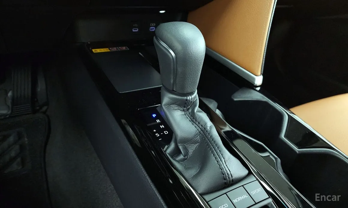 Toyota Camry 2024 2.5 XLE Premium Hybrid