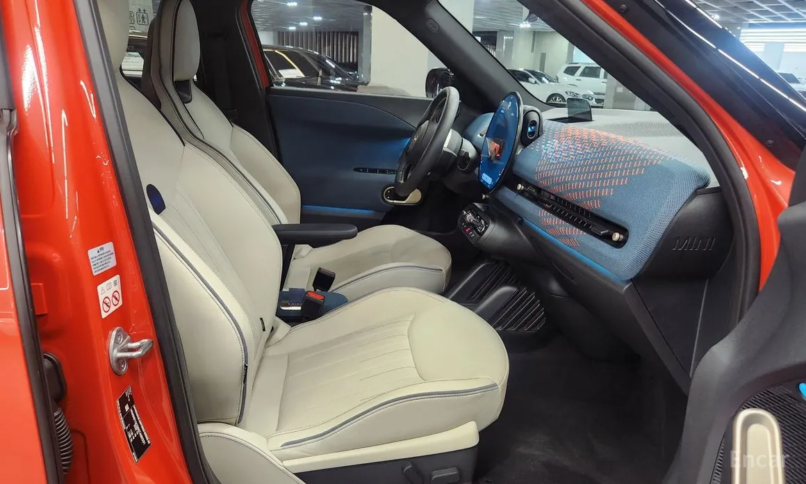 Mini Aceman 2025 SE Favoured