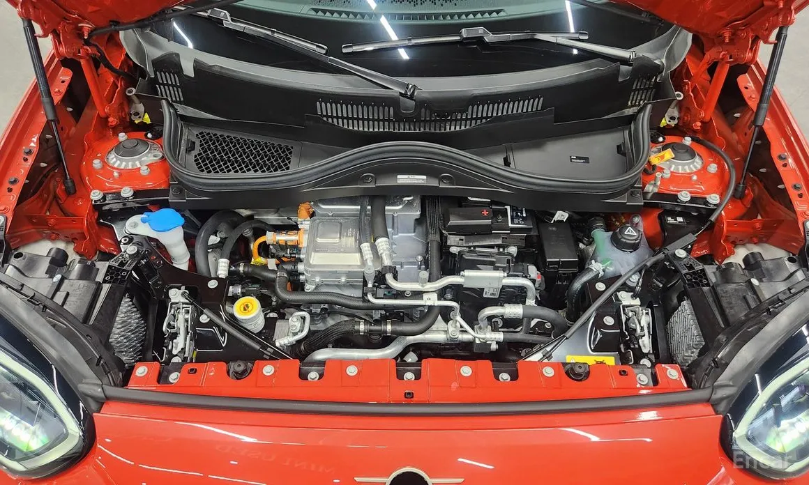 Mini Aceman 2025 SE Favoured