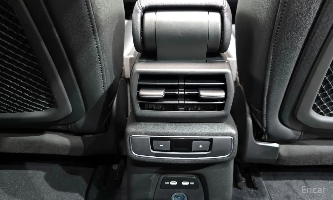 Audi Q4 e-tron 2022 40