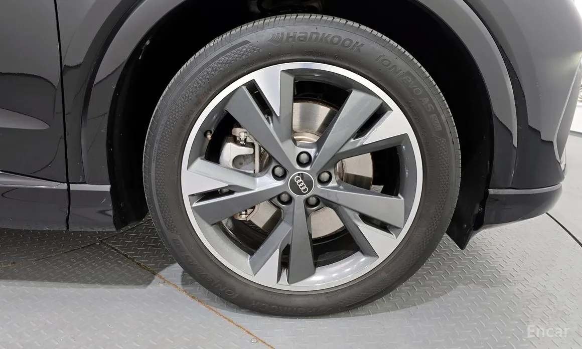 Audi Q4 e-tron 2022 40