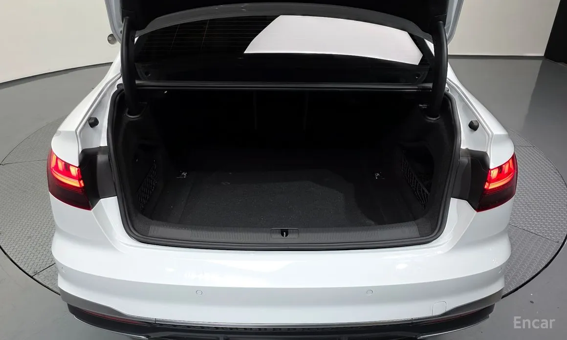 Audi A4 2016 40 TFSI Premium