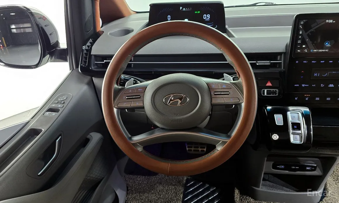 Hyundai Staria 2021 L3.5 Lounge 9-Seater