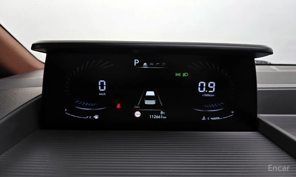 Hyundai Staria 2021 L3.5 Lounge 9-Seater