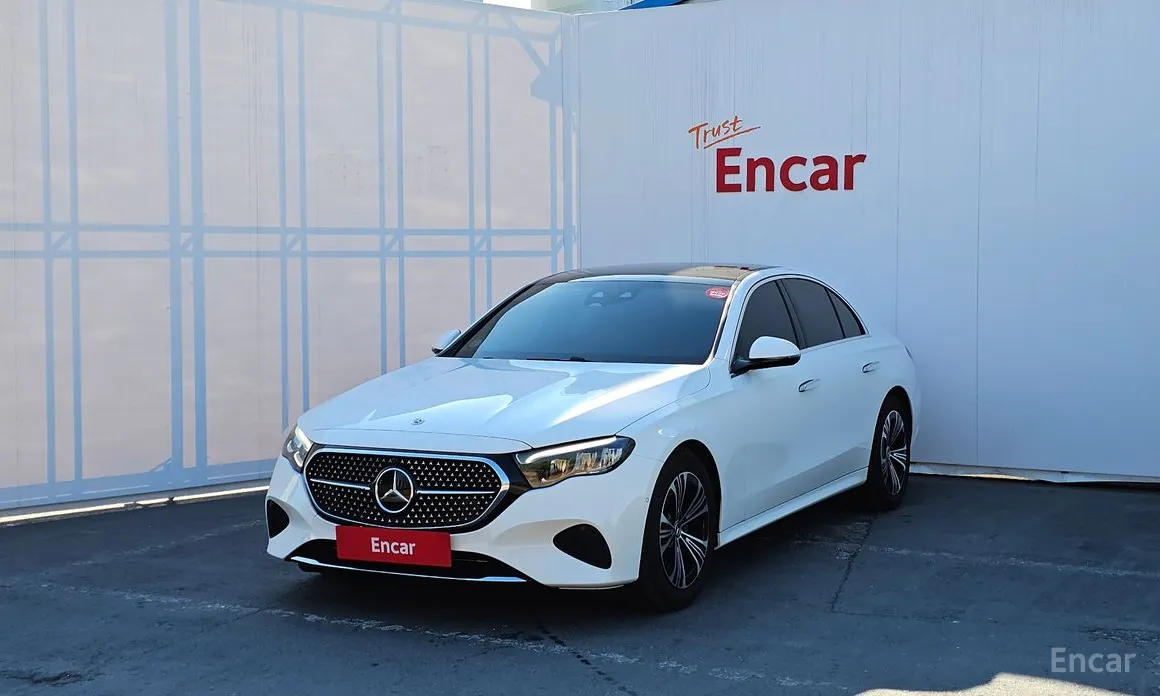 Mercedes-Benz E-Class 2024 E200 Avantgarde