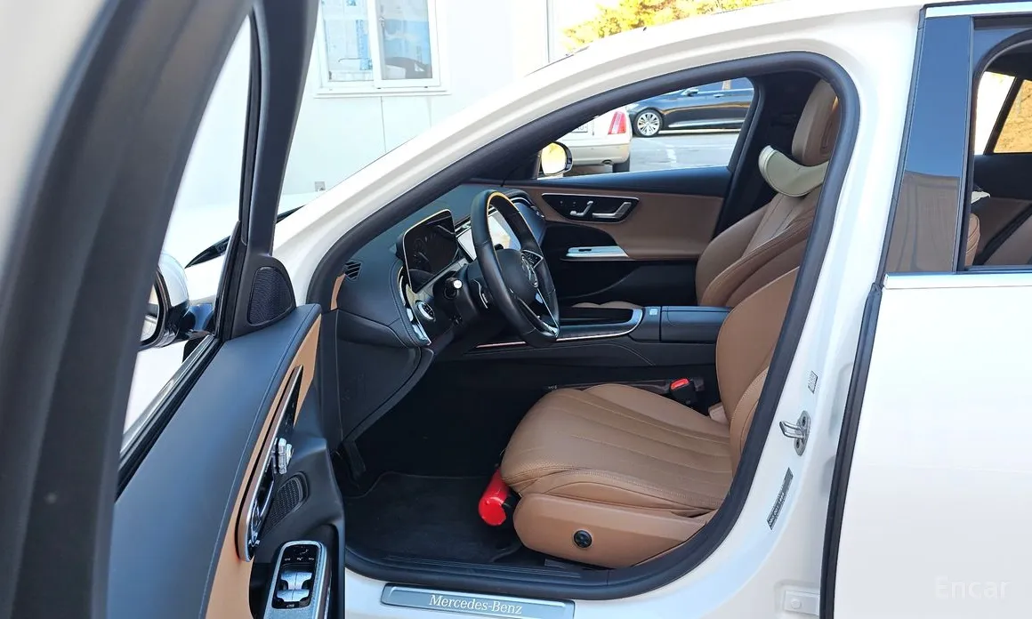 Mercedes-Benz E-Class 2024 E200 Avantgarde