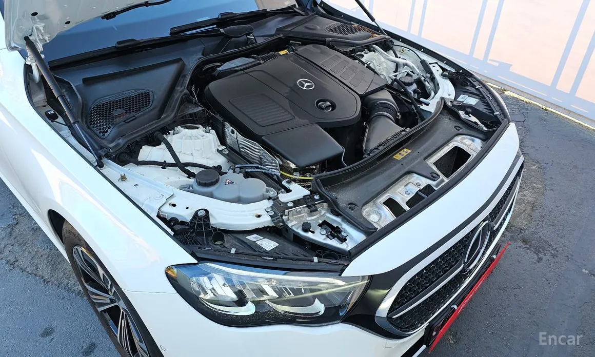 Mercedes-Benz E-Class 2024 E200 Avantgarde