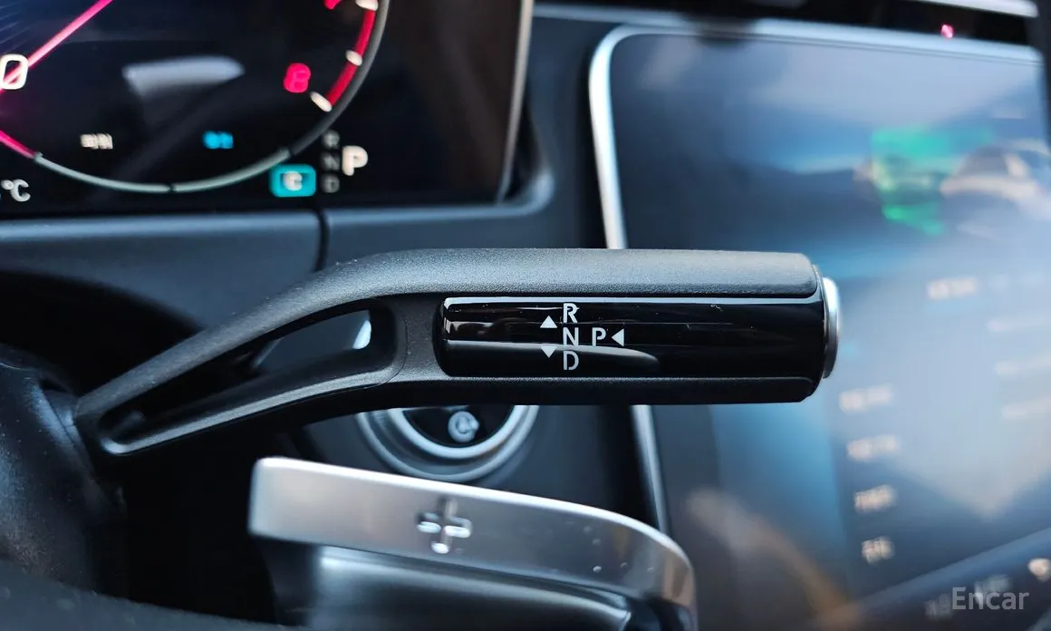 Mercedes-Benz E-Class 2024 E200 Avantgarde