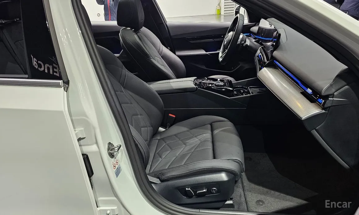 BMW 5 Series 2023 520i M Sport