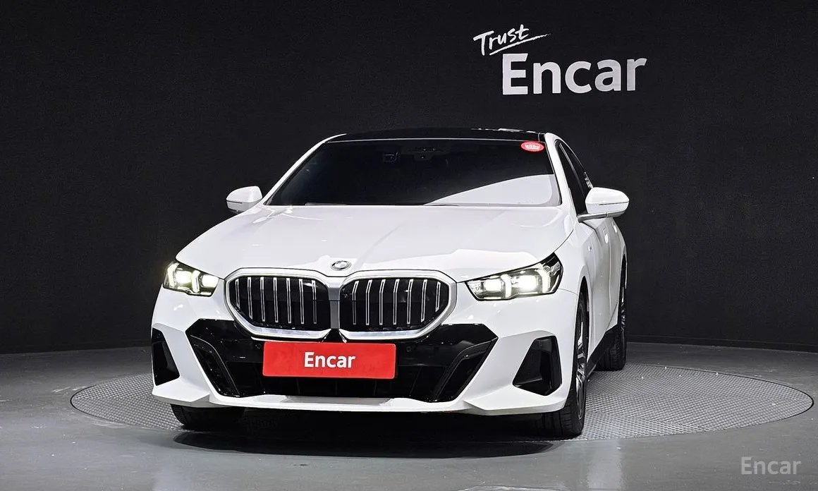 BMW 5 Series 2023 520i M Sport