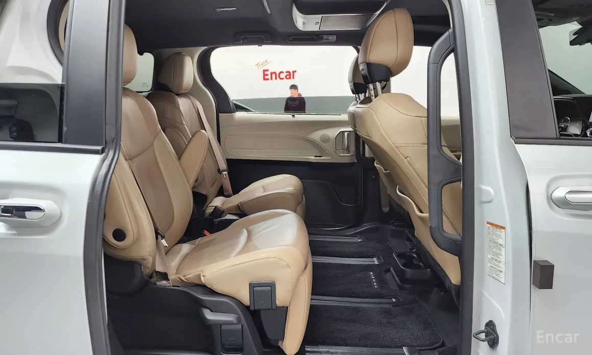 Toyota Sienna 2020 2.5 Hybrid 2WD