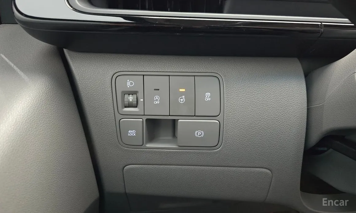 Hyundai Staria 2021 4WD Lounge 9-Seater