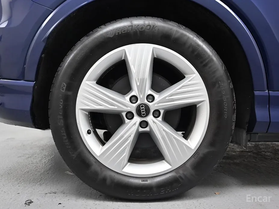 Audi Q4 e-tron 2022 40