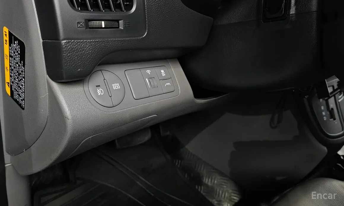 Hyundai Starex 2017 Van 5-Seater