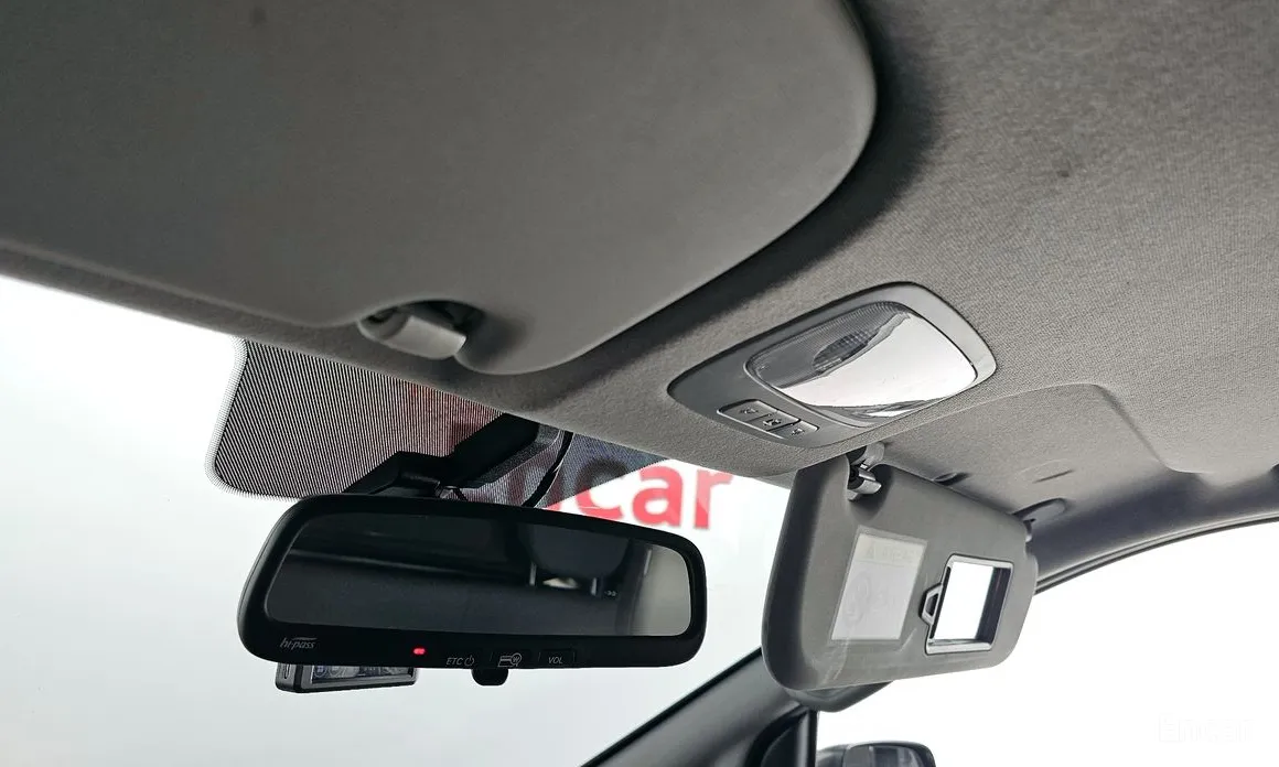 Hyundai Starex 2017 Van 5-Seater