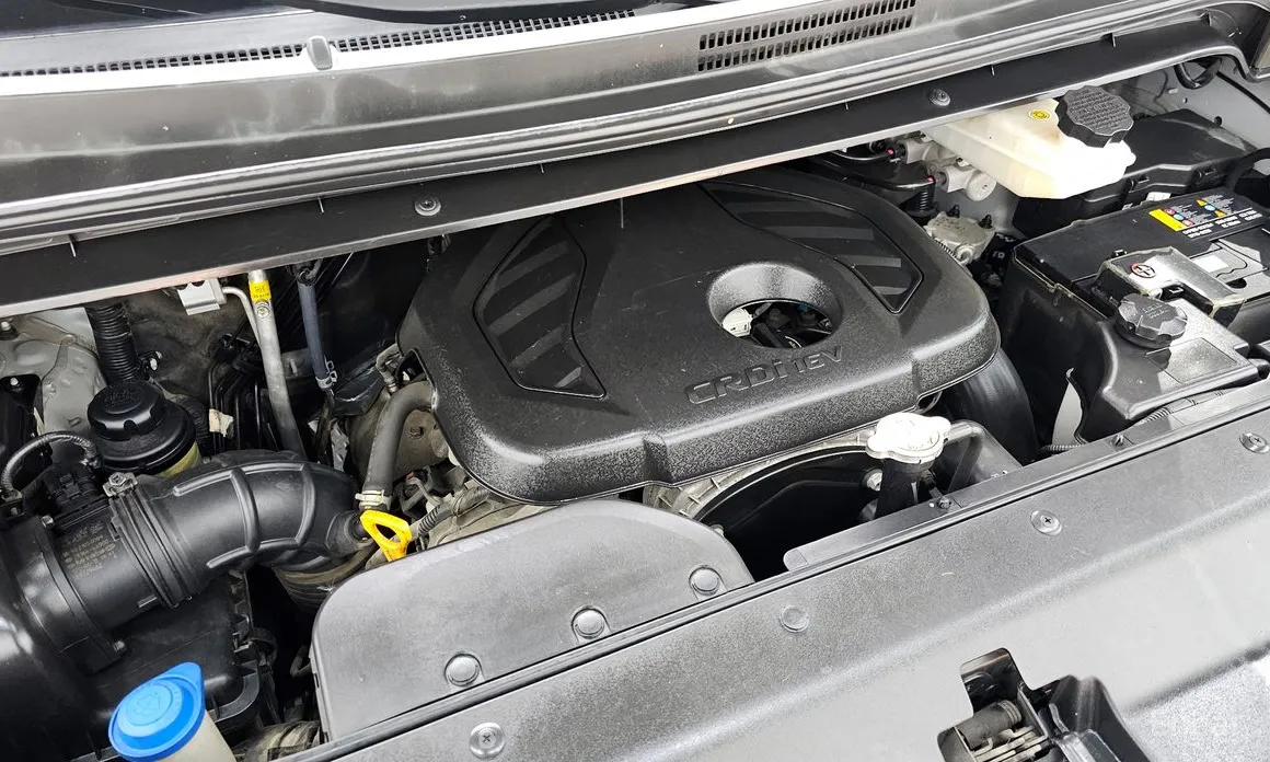 Hyundai Starex 2017 Van 5-Seater