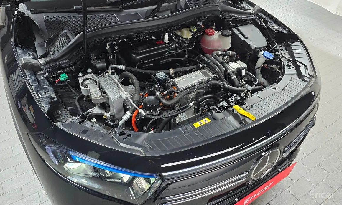 Mercedes-Benz EQA 2021 EQA250 AMG Line