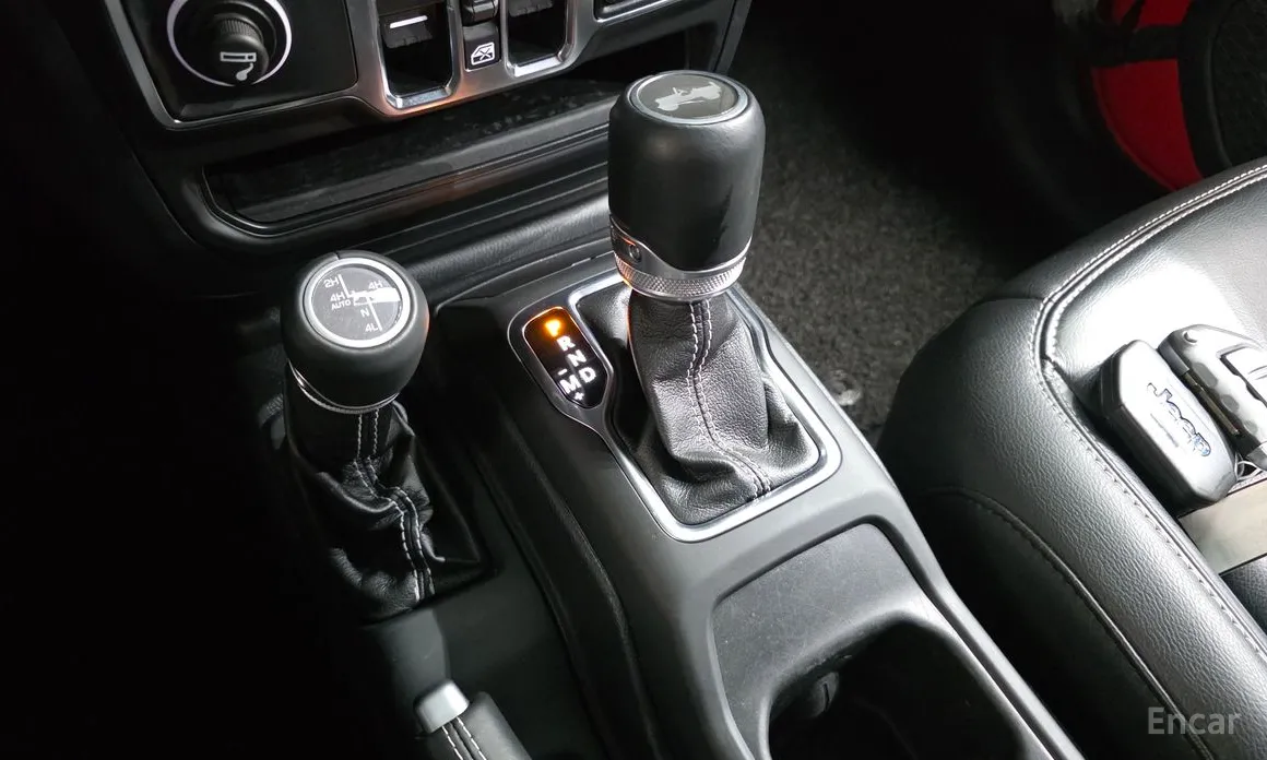 Jeep Wrangler 2018 2.0 Overland Power Top 4Door