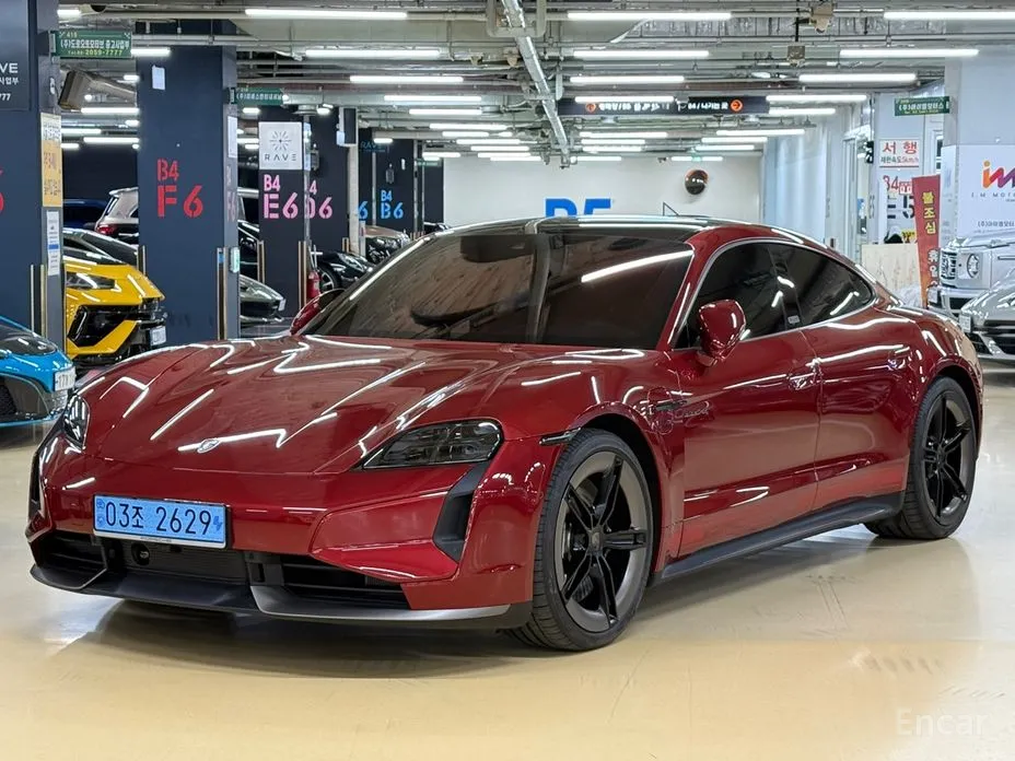 Porsche Taycan 2020 Turbo