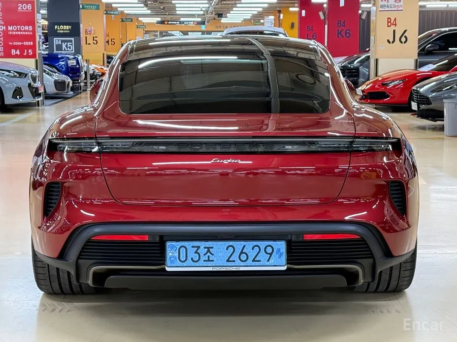 Porsche Taycan 2020 Turbo