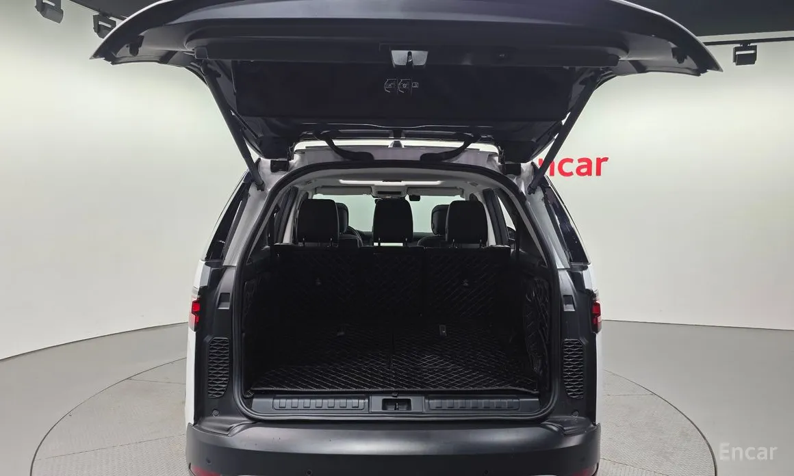 Land Rover Discovery 2017 D250 SE