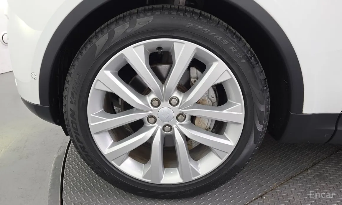 Land Rover Discovery 2017 D250 SE