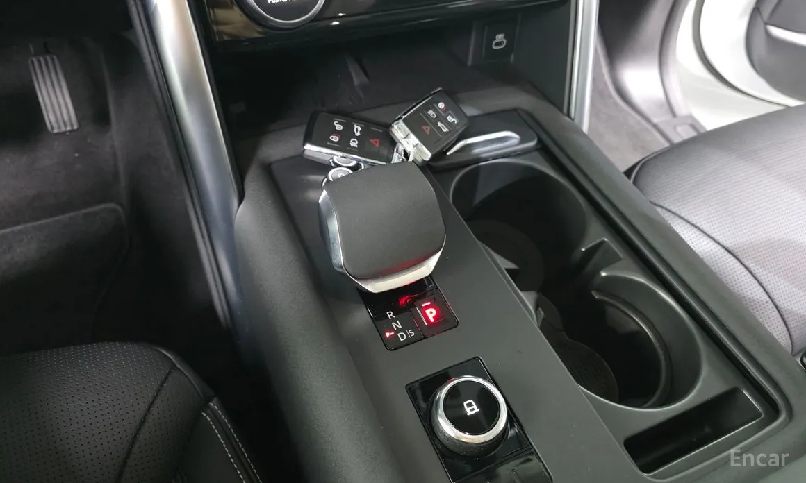 Land Rover Discovery 2017 D250 SE