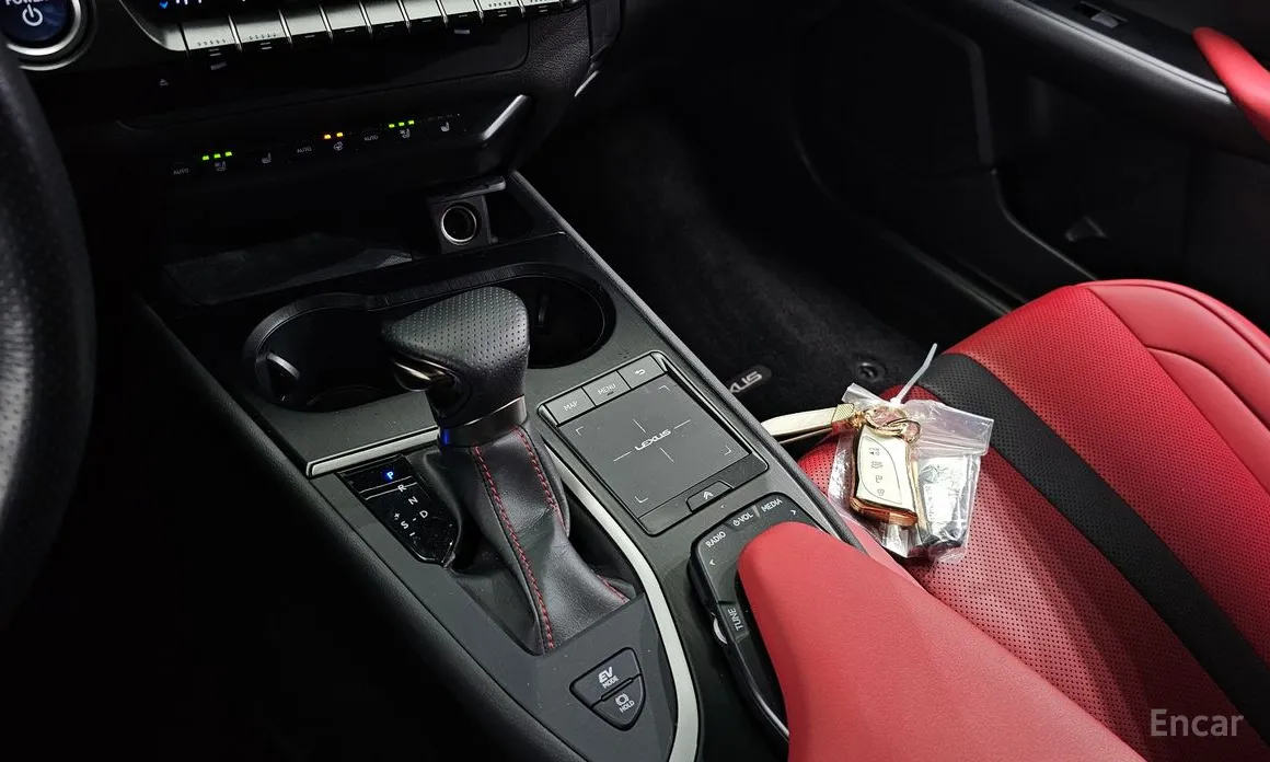 Lexus UX 2019 2.0 F-Sport 2WD