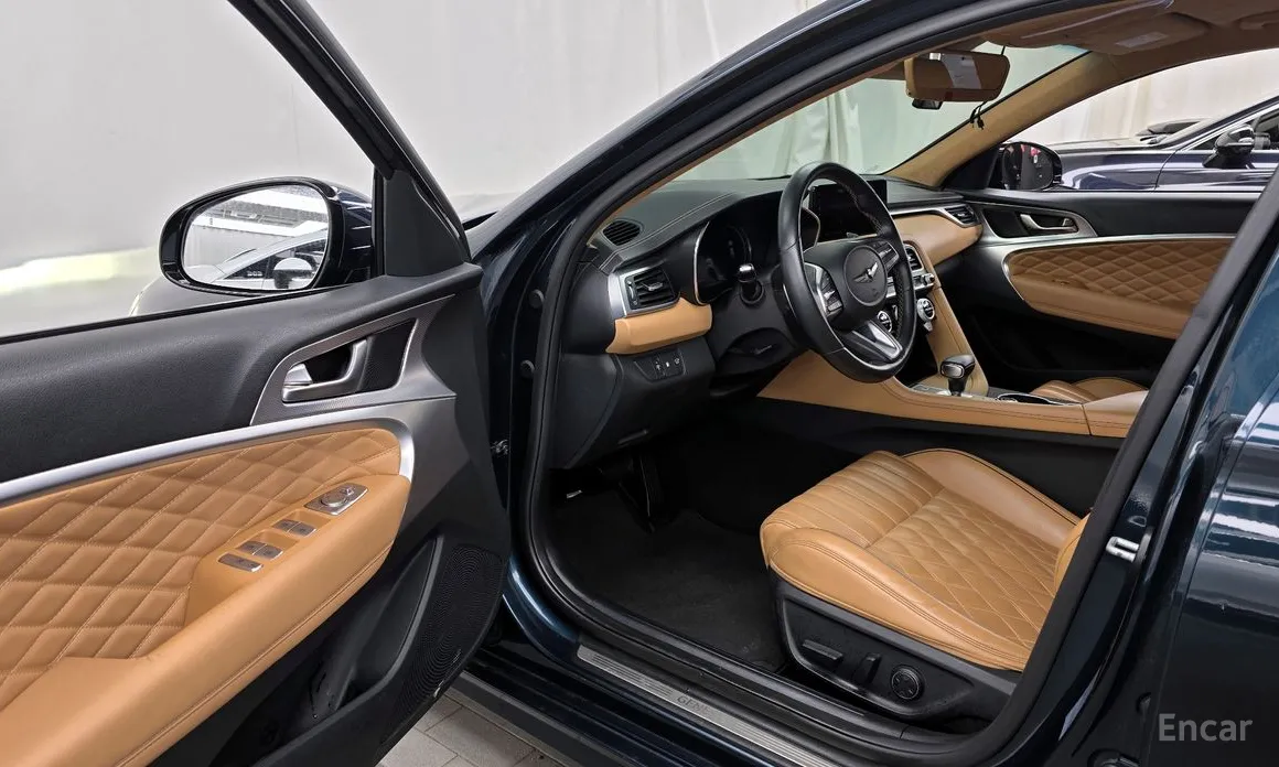 Genesis G70 2022 Gasoline 2.0T 2WD