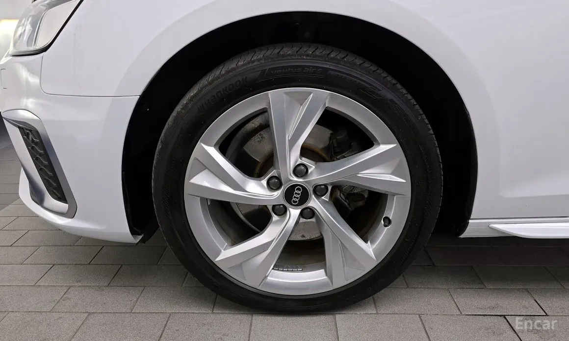 Audi A4 2016 40 TFSI Premium