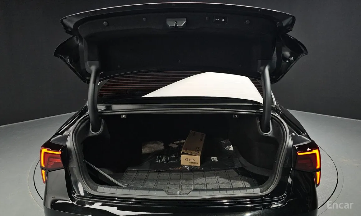 Kia K5 2023 Signature