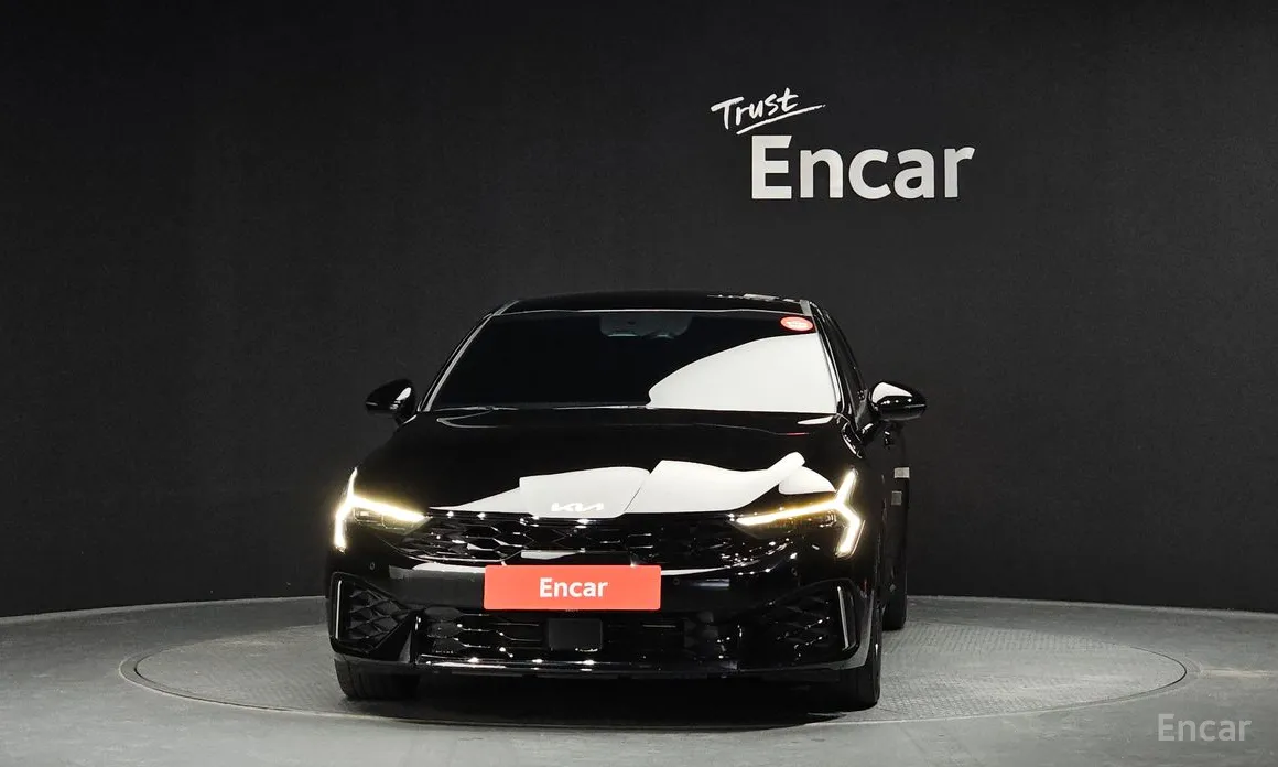 Kia K5 2023 Signature