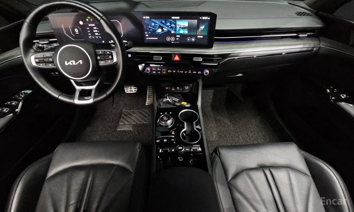 Kia K5 2023 Signature