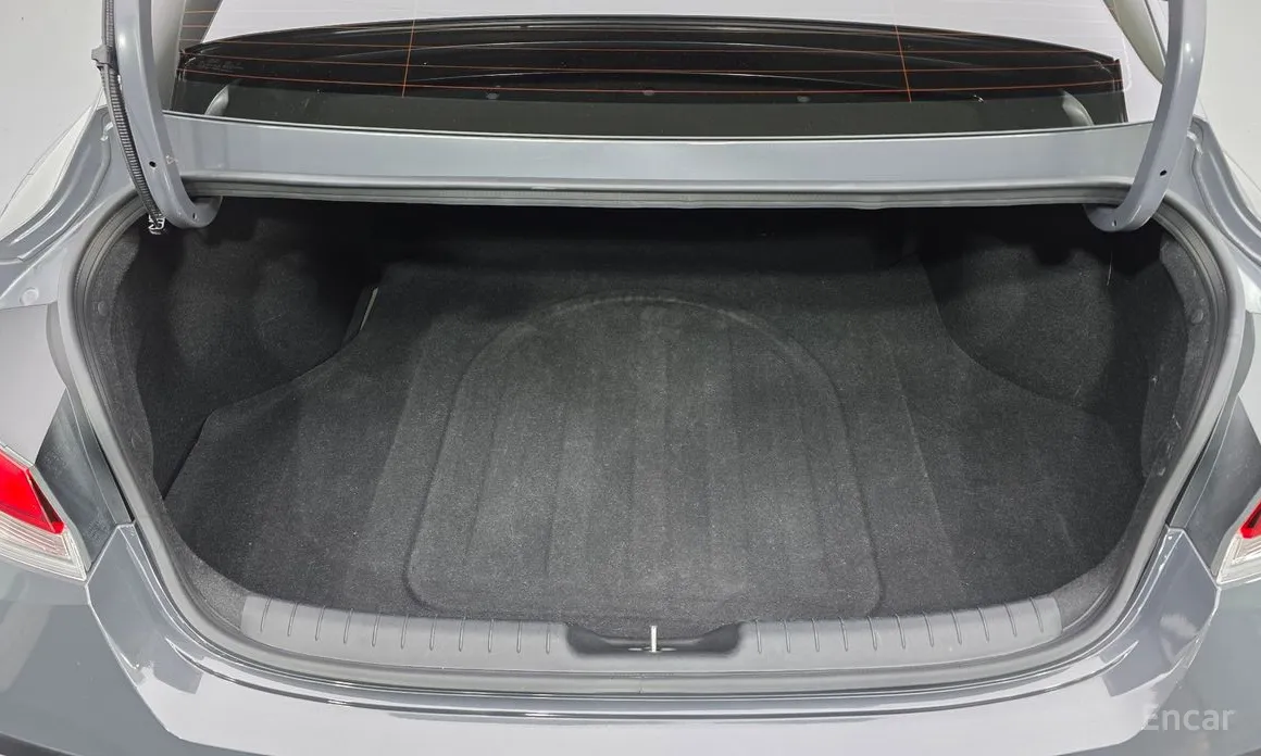 Hyundai Avante 2023 Modern