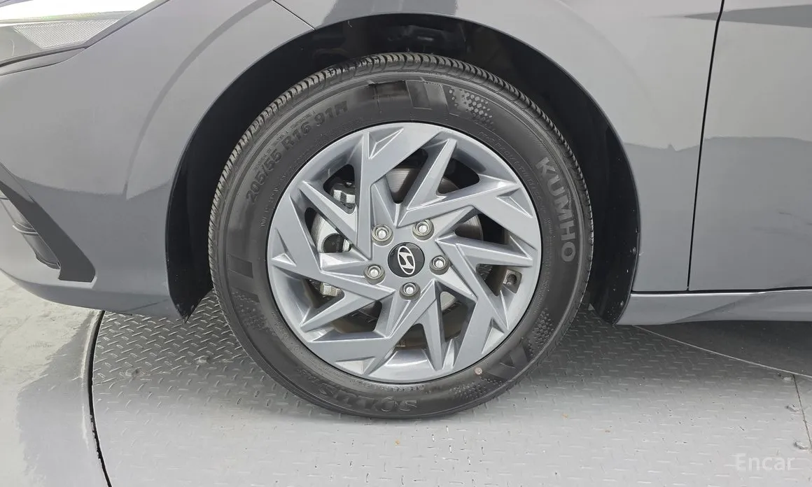 Hyundai Avante 2023 Modern