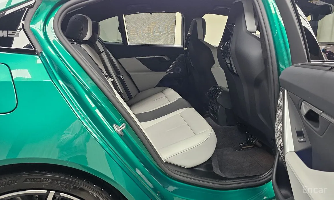 BMW M5 2024 M5 Sedan