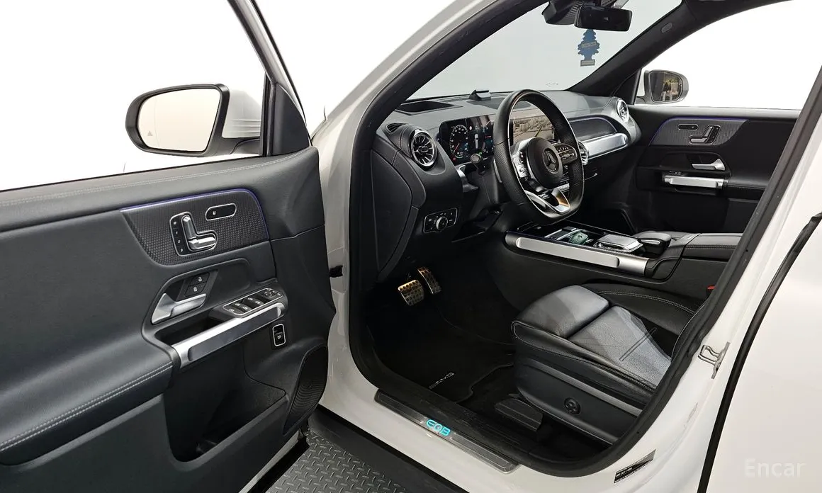 Mercedes-Benz EQB 2022 EQB300 4MATIC AMG Line