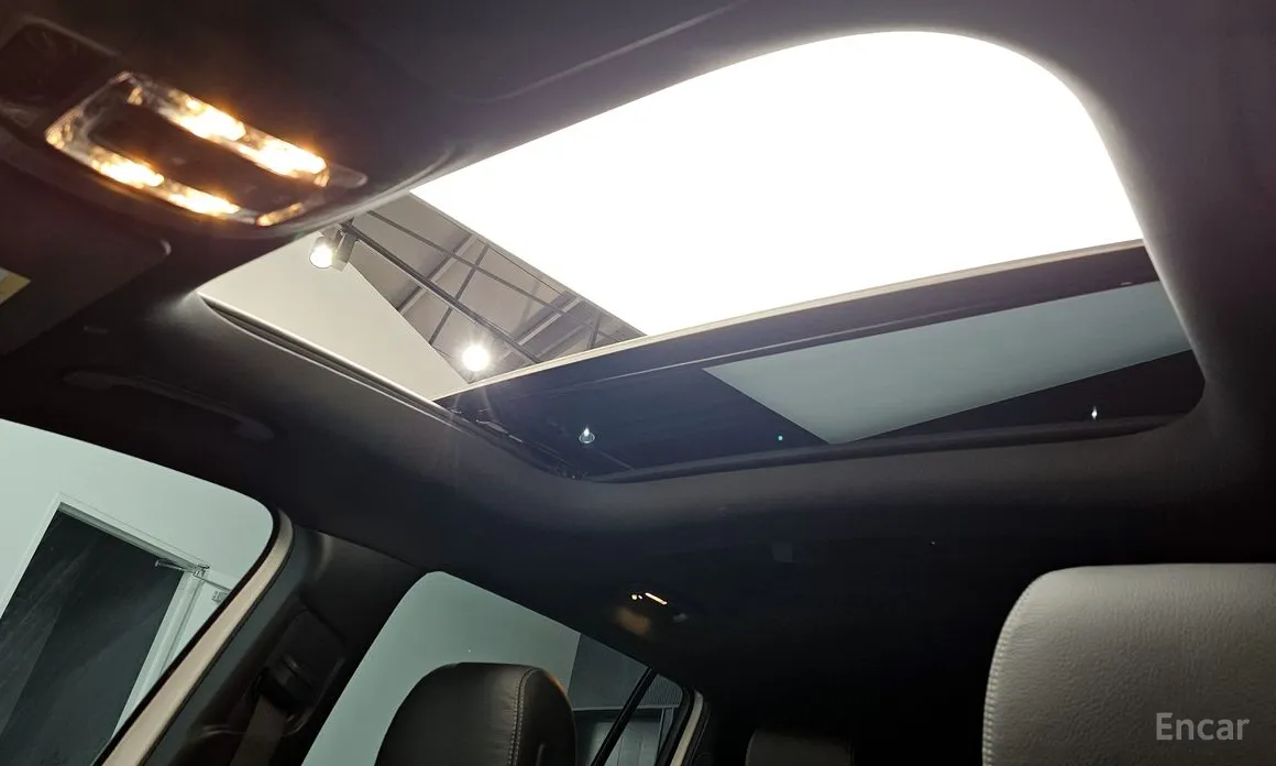 Mercedes-Benz EQB 2022 EQB300 4MATIC AMG Line