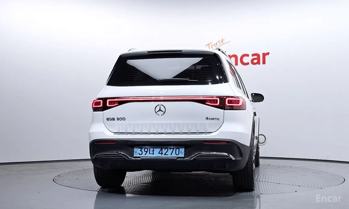 2022 Mercedes-Benz EQB