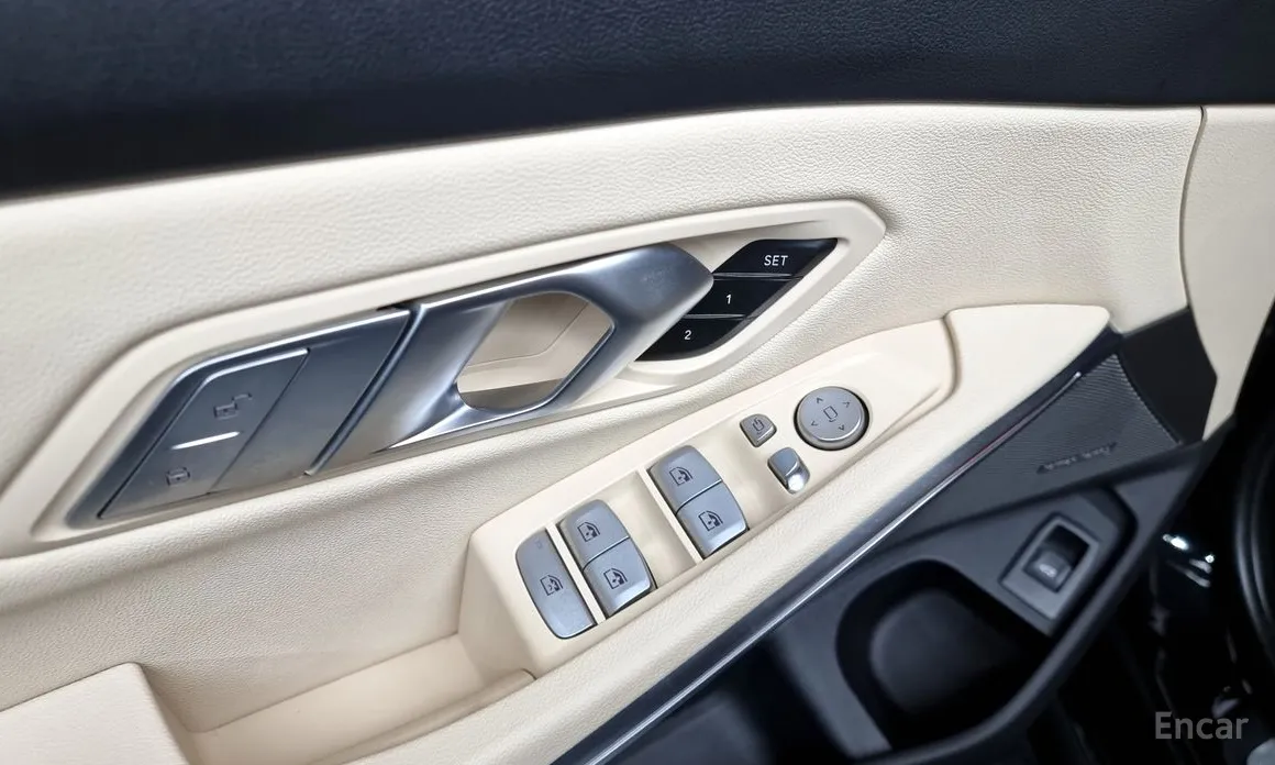 BMW 3 Series 2019 320i M Sport