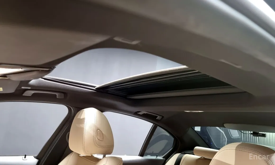 BMW 3 Series 2019 320i M Sport