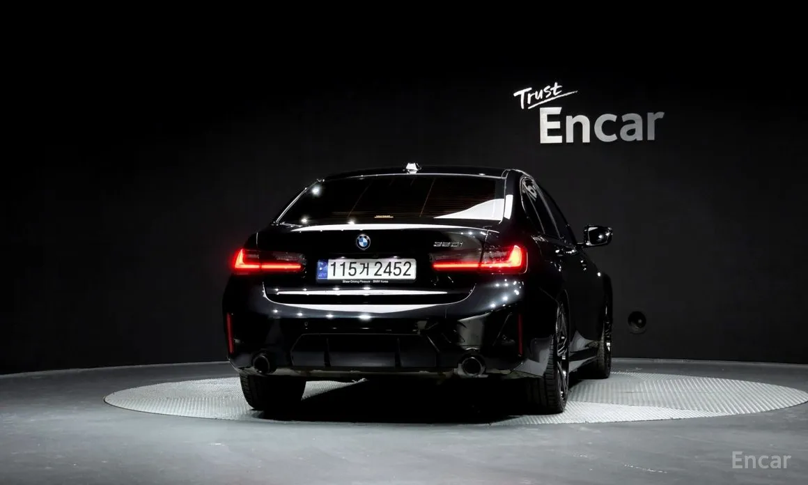 BMW 3 Series 2019 320i M Sport