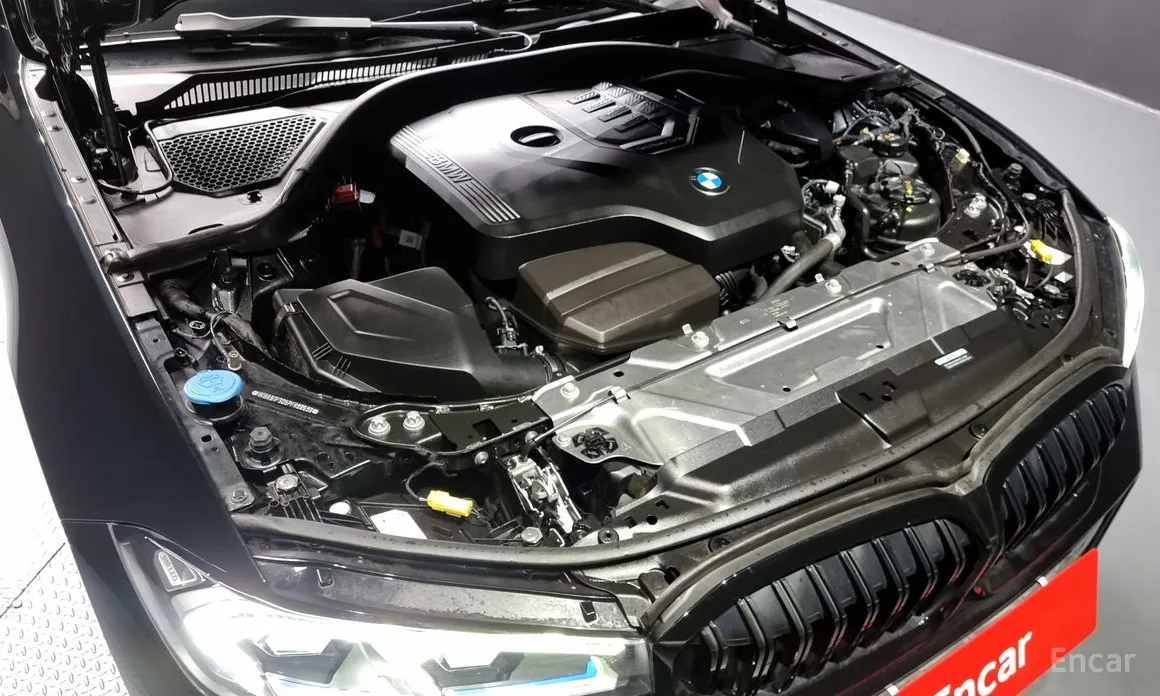 BMW 3 Series 2019 320i M Sport