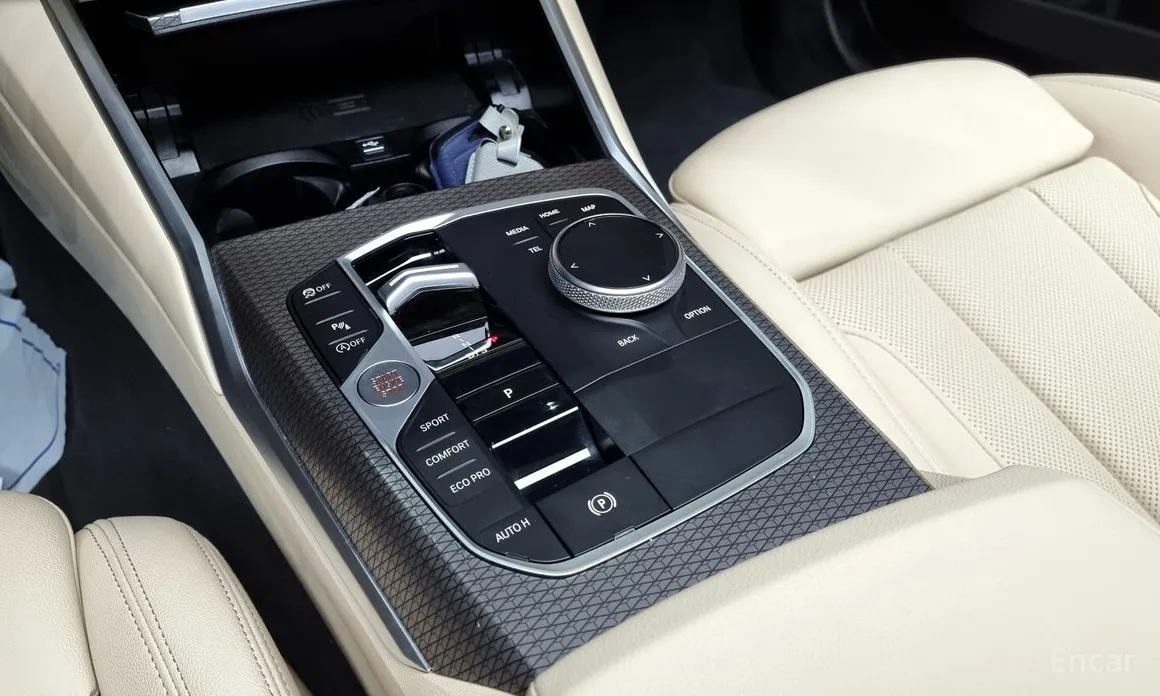 BMW 3 Series 2019 320i M Sport