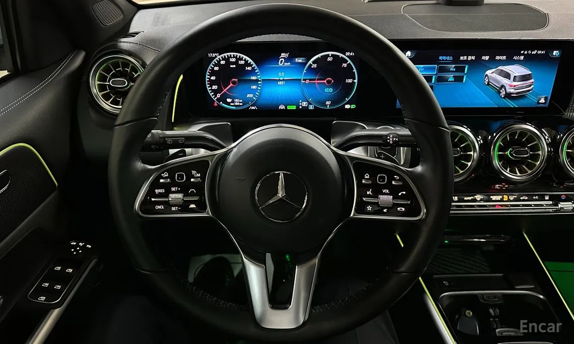 Mercedes-Benz EQB 2022 EQB300 4MATIC