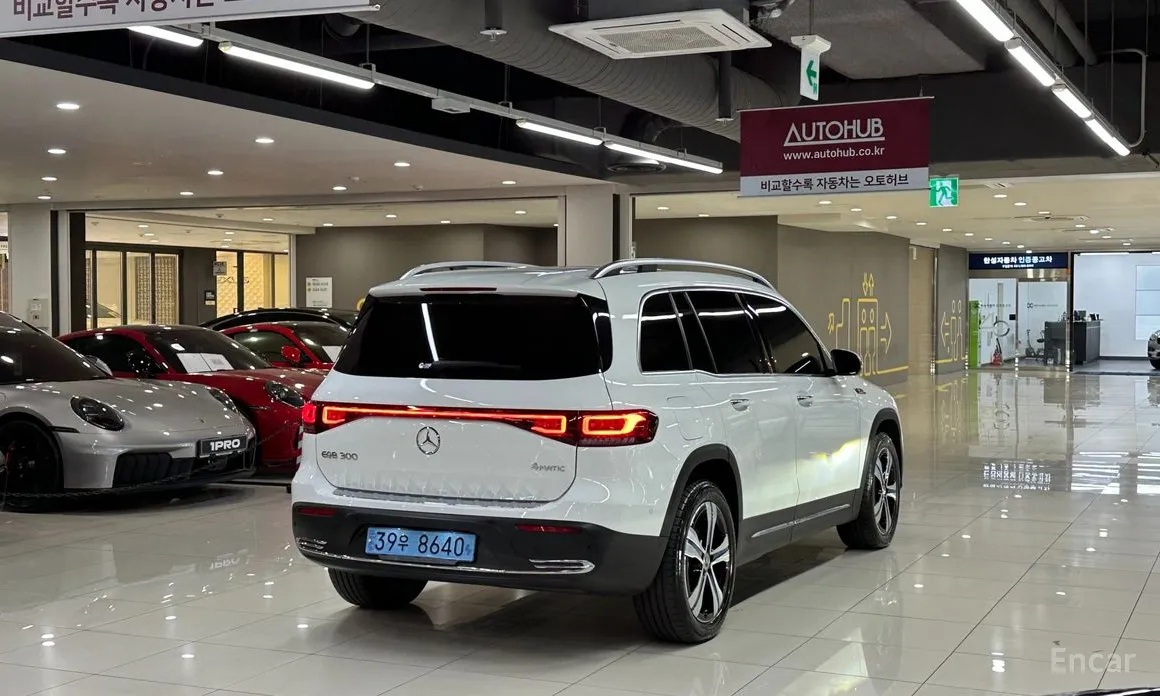 Mercedes-Benz EQB 2022 EQB300 4MATIC