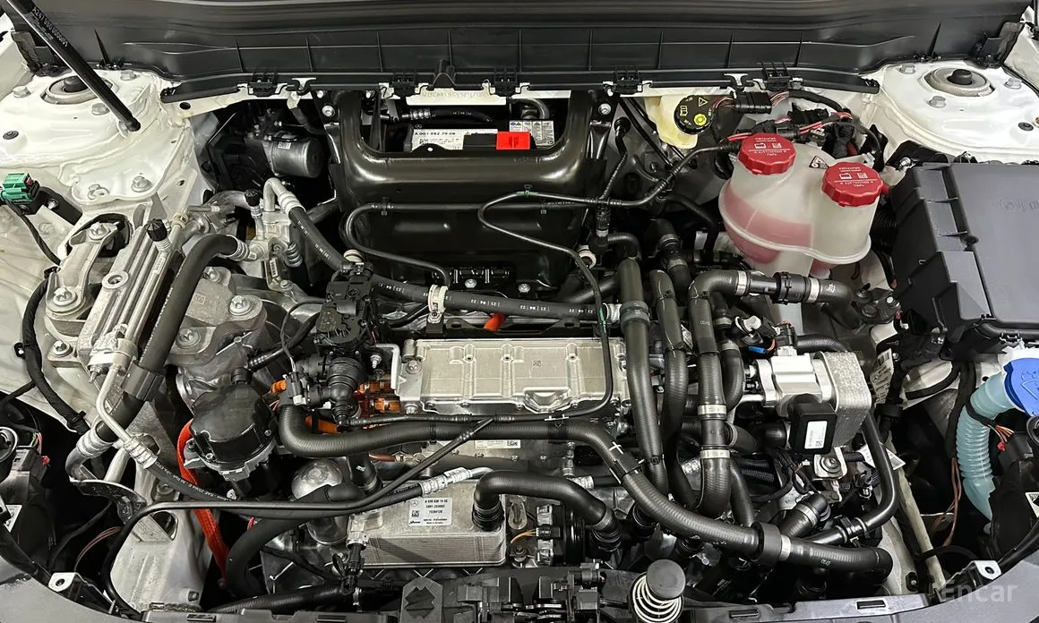 Mercedes-Benz EQB 2022 EQB300 4MATIC