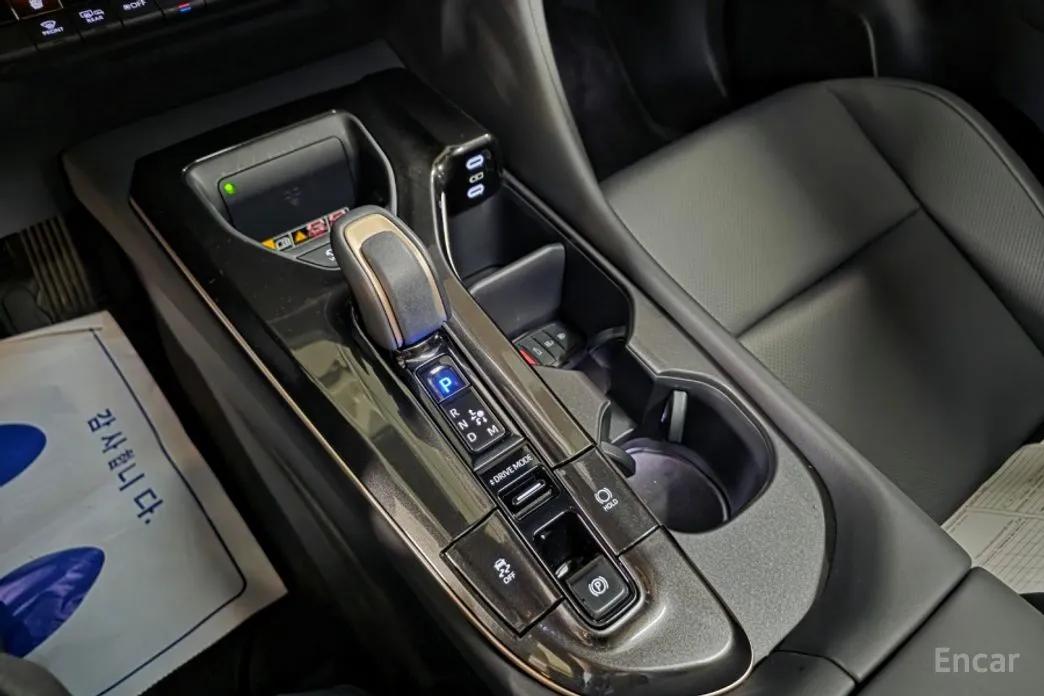 Toyota Crown 2023 2.4 4WD Dual Boost HYbrid